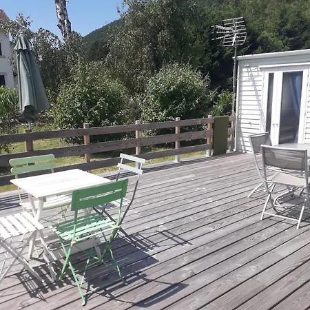 Gites, Les Jonquilles, Le Sagard Et Bungalow Les Brimbelles, Nature Et Detente La Houssiere Exterior photo